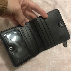 NWOT Frye wallet - Buttery Soft Leather - Dark brown